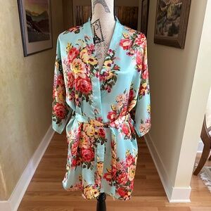 Floral Satin Silky Smooth Womens Short Robe Size Large